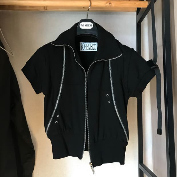BOHEMIAN SEOUL 지퍼 반팔