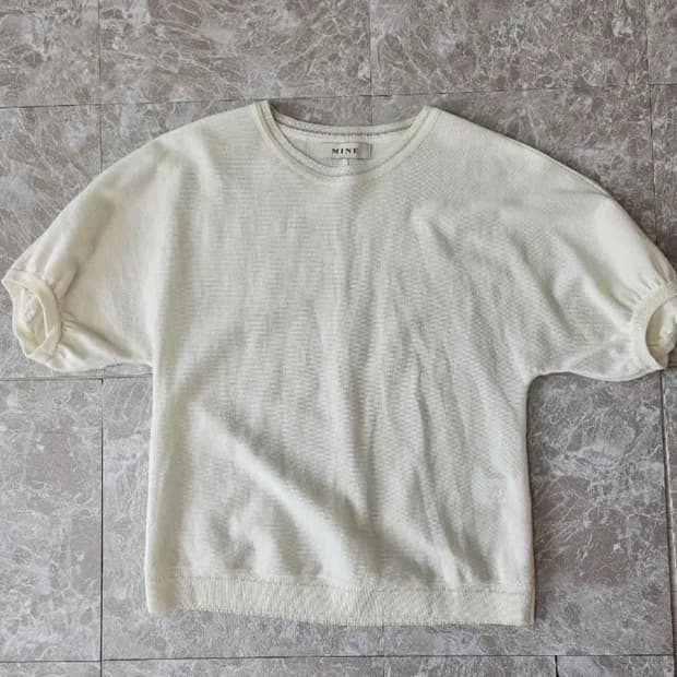 MINE 반팔 퍼프 블라우스 아이보리