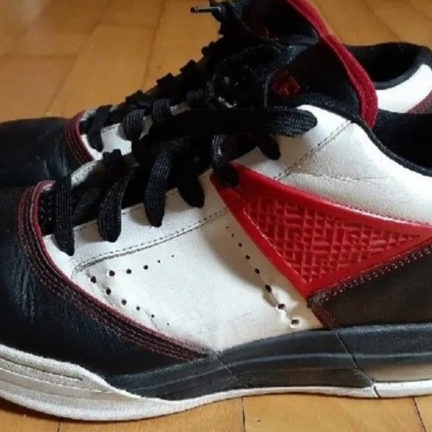 나이키 줌 르브론 엠버서더3 흰검빨 270