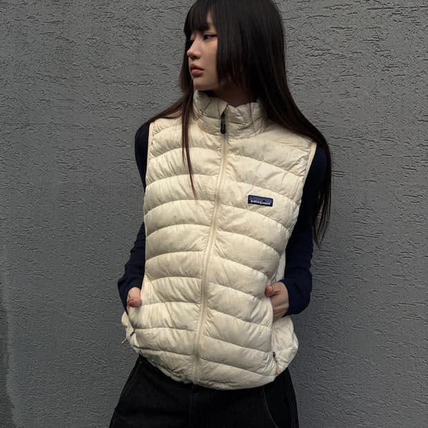 90s vintage Patagonia puffer vest