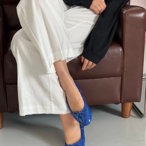 깔량)애나멜 말랑이 블루 플랫슈즈 230(새상품)