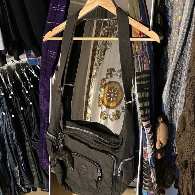 키플링 브라운 크로스백 (착샷O)