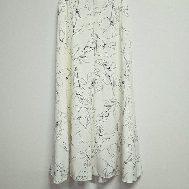 유라고 urago 아이보리 플라워 롱 스커트S