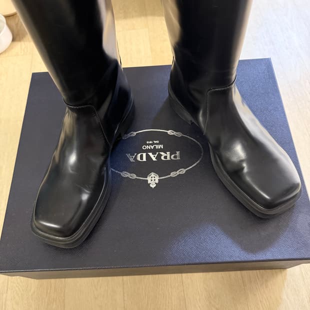 Prada 스퀘어토 부츠