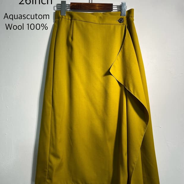 Aquascutum 아쿠아스큐텀 울 100% 랩 스커트 26인치