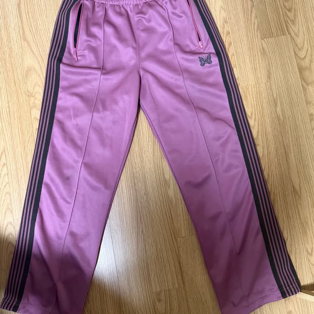 니들스 트랙팬츠 스모크 핑크 M