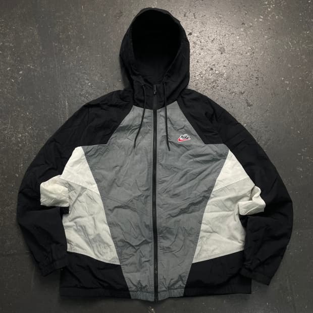 100 나이키 헤리티지 바람막이 