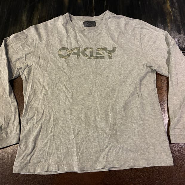 M) 오클리 카모 로고 긴팔 티셔츠 롱슬리브