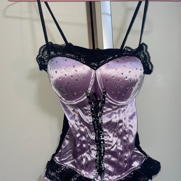 고스로리 큐빅 코르셋 나시