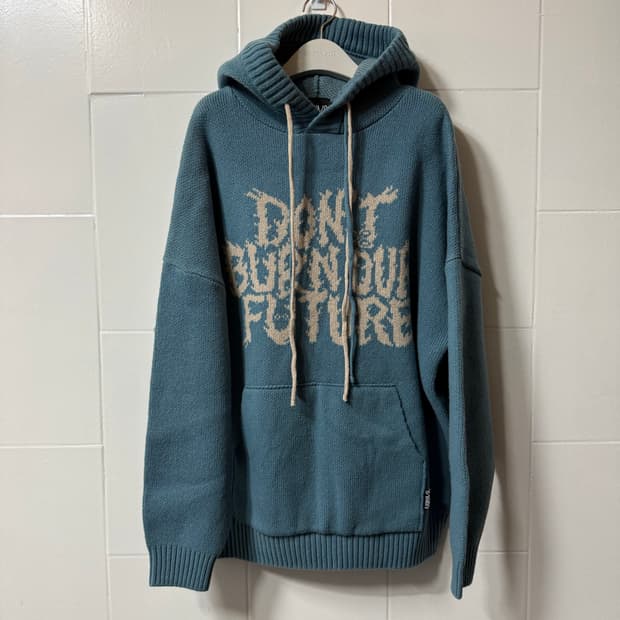 아조바이조 니트 후드티