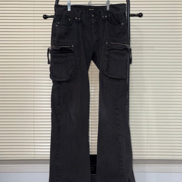 Bee Bell 카고 플레어 데님 팬츠