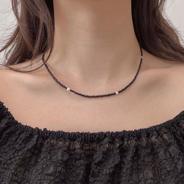 새상품) 블랙 비즈 목걸이 레이어드 비즈 목걸이