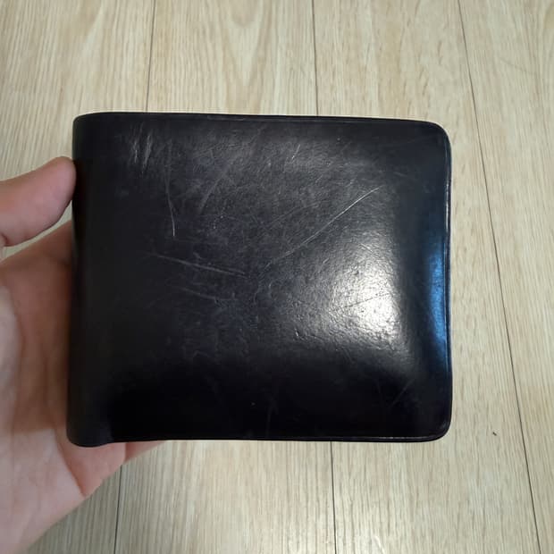 일부세토 IL BUSSETTO 가죽 바이폴드 남자 지갑 다크 네이비