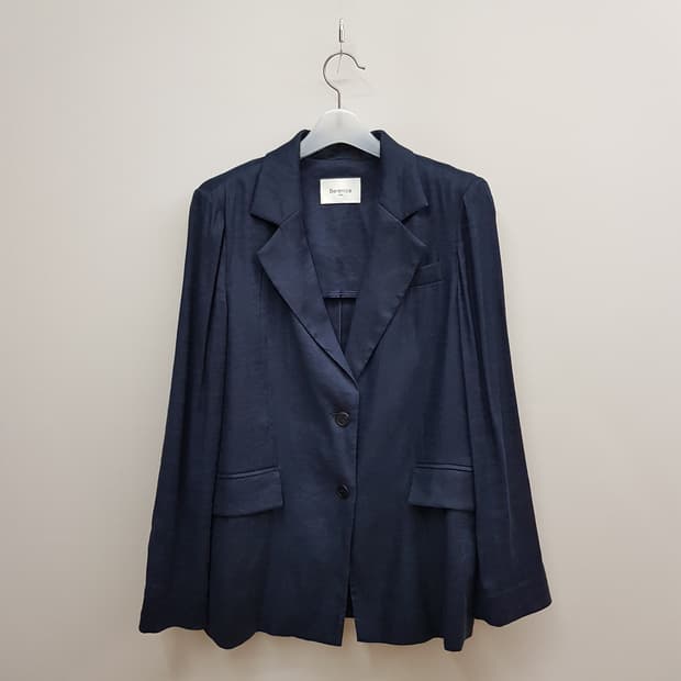 베르니스 2023 린넨 혼방 테일러드 자켓 38사이즈