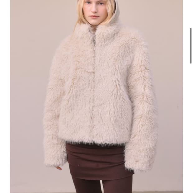 아우로 퍼 집업 