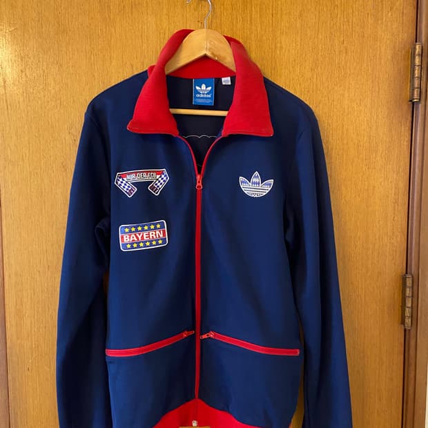아디다스 바이에른 뮌헨패치 트랙탑