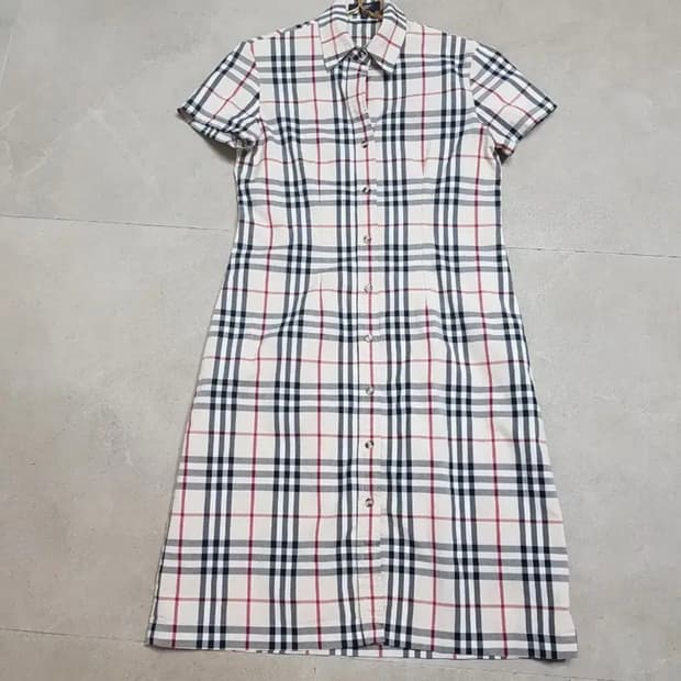 정품 버버리 채크 원피스.66.
