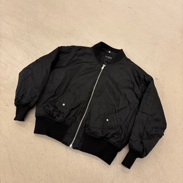 게스 블랙 봄버 자켓