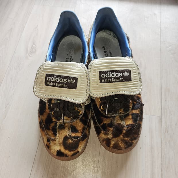 (255) 아디다스 웨일즈보너 삼바 호피