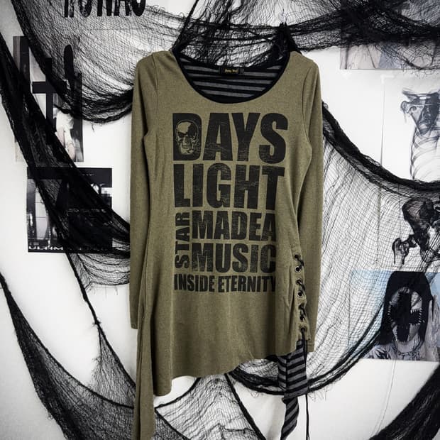 Skull printing eyelet detail longsleeve