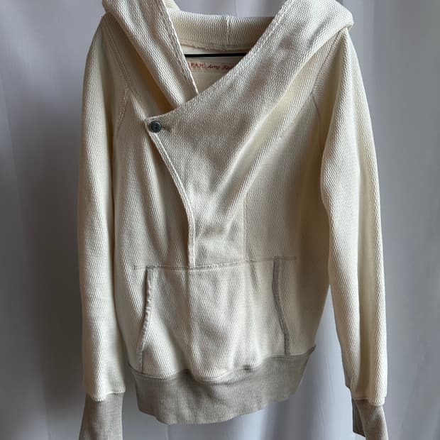 캐피탈 사선 코튼 후드티