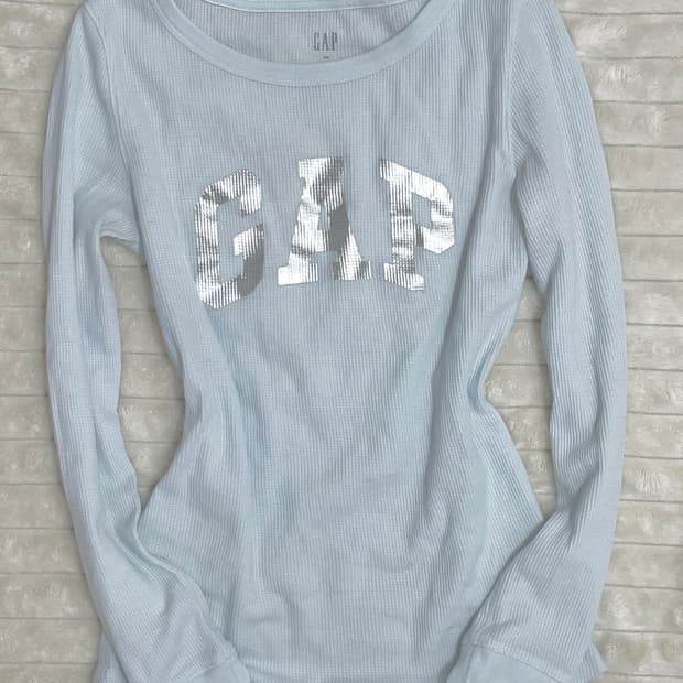 갭 연하늘 와플 롱슬리브