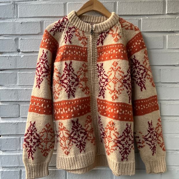 JEAN NASSAUS HAND knit zip up