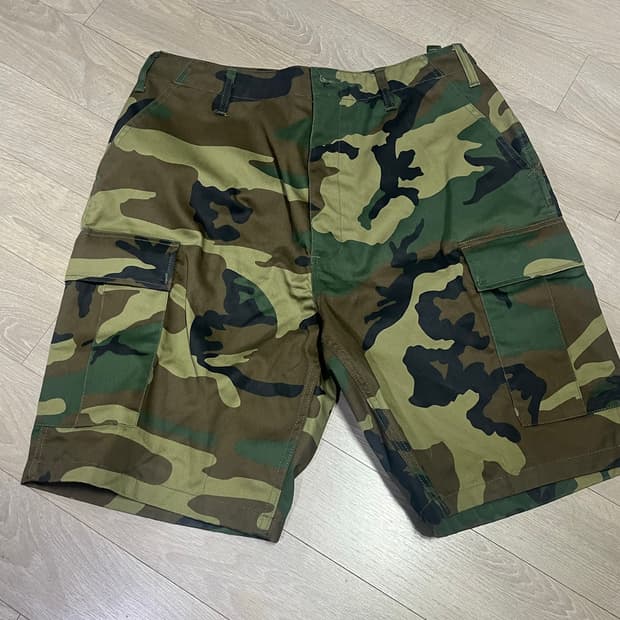 로스코 우드랜드 카고쇼츠