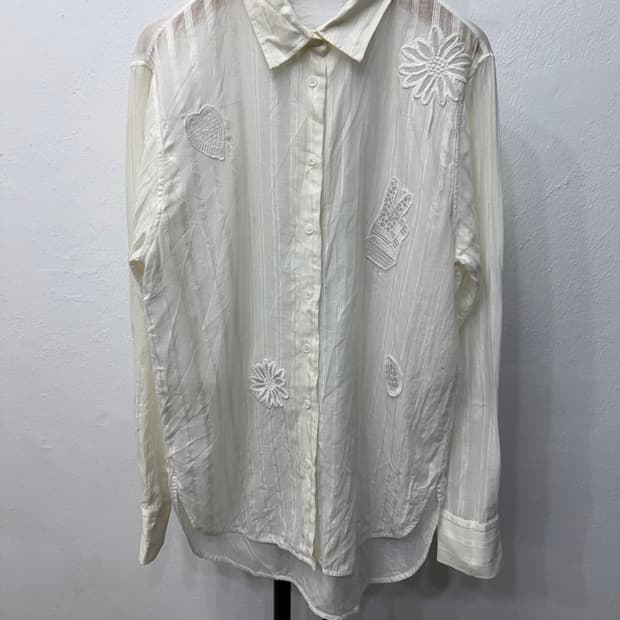 정품) 산드로 여성 자수 스트라이프 셔츠 1