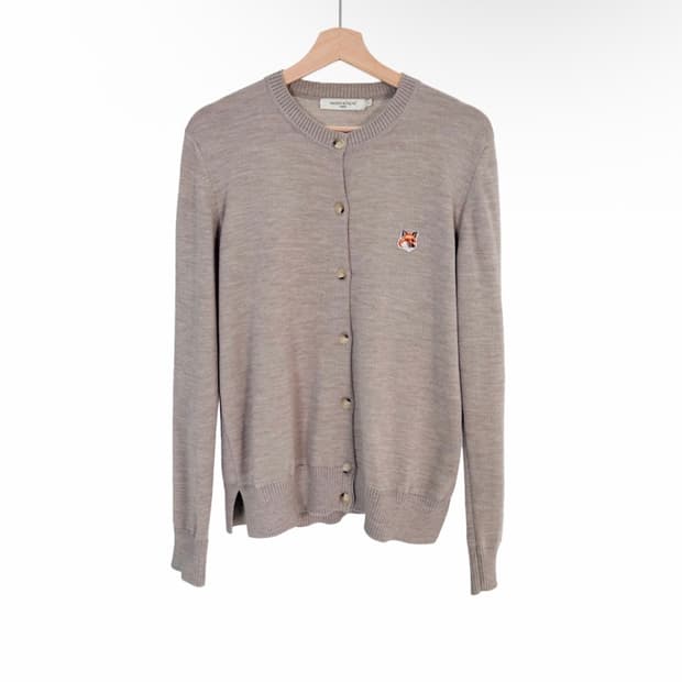 [L] 메종키츠네 여성 폭스헤드 패치 라운드넥 울 가디건 베이지 멜란지