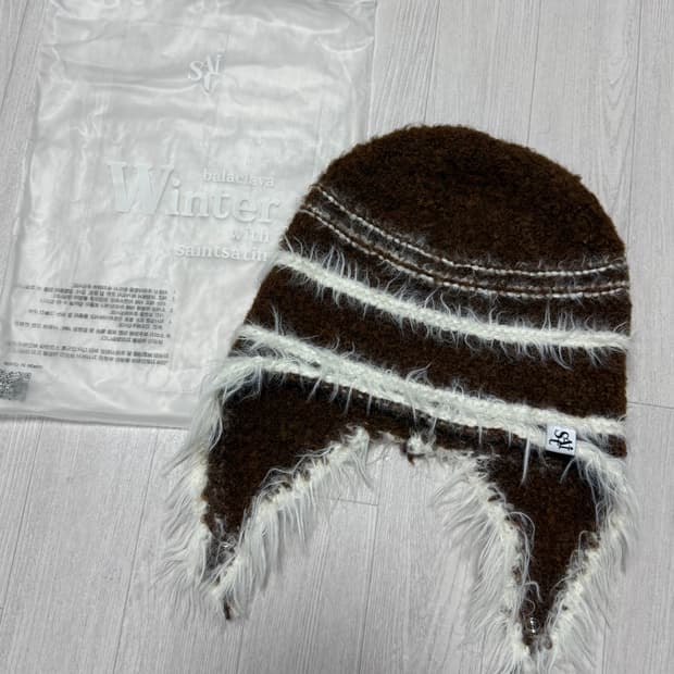 세인트새틴 니트 트루퍼햇 브라운