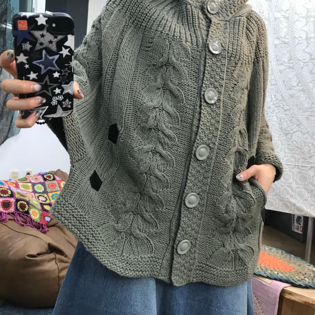 베이직하우스 여성 케이블 니트 판쵸 