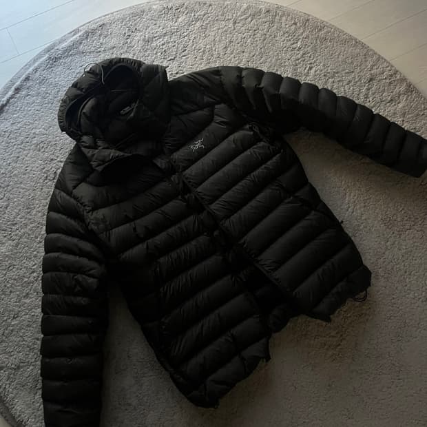 아크테릭스 세륨 후디 블랙 XL사이즈