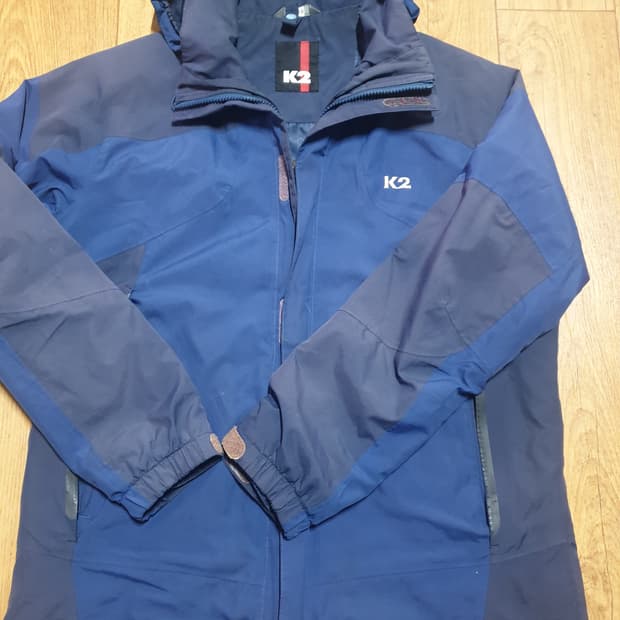 k2 아웃도어 바람막이 95 사이즈입니다