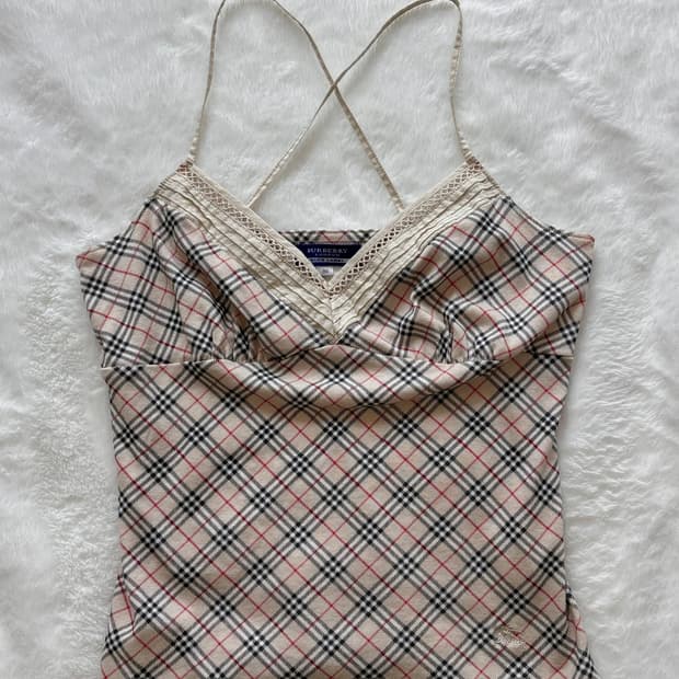 버버리 블루라벨 노바체크 슬리브리스 나시