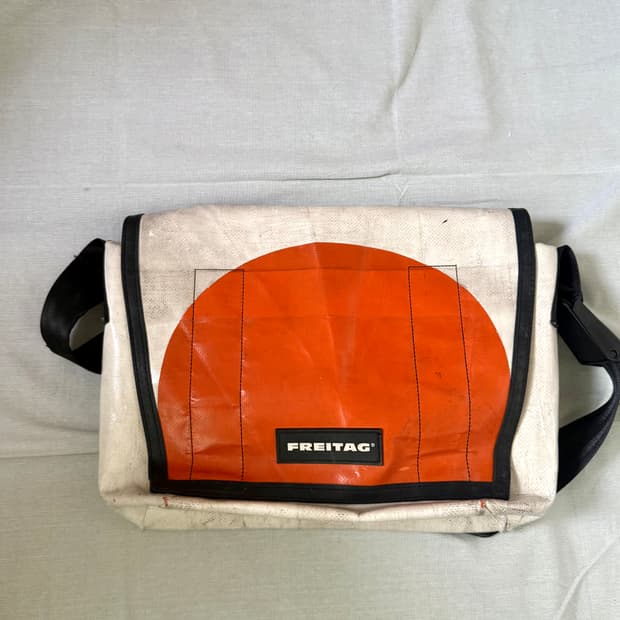 프라이탁 덱스터