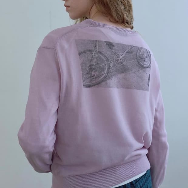 엔조블루스 브이넥 니트