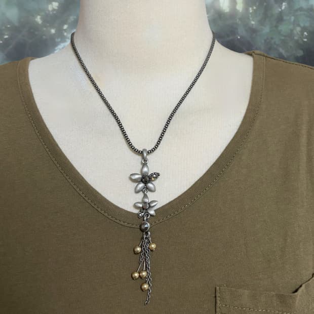 (이체시에눌) 일본 오리엔탈 앤틱 드롭 큐빅 디테일 플라워 패턴 목걸이