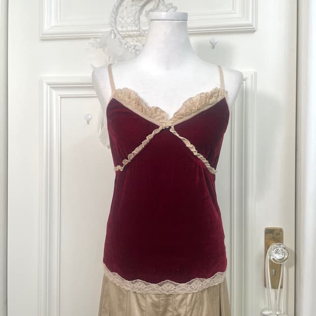 red velvet lace trim sleeveless top