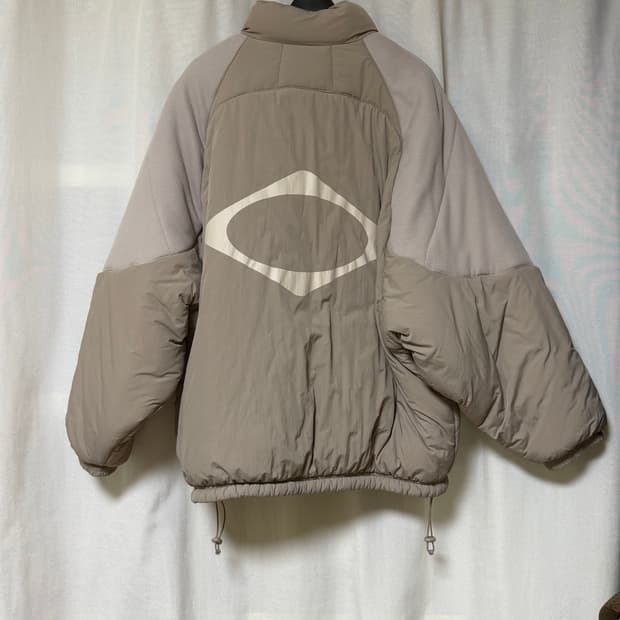 미스치프 롬버스 패딩 L