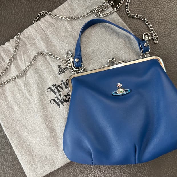 비비안웨스트우드 엠마 체인백 크로스 토트