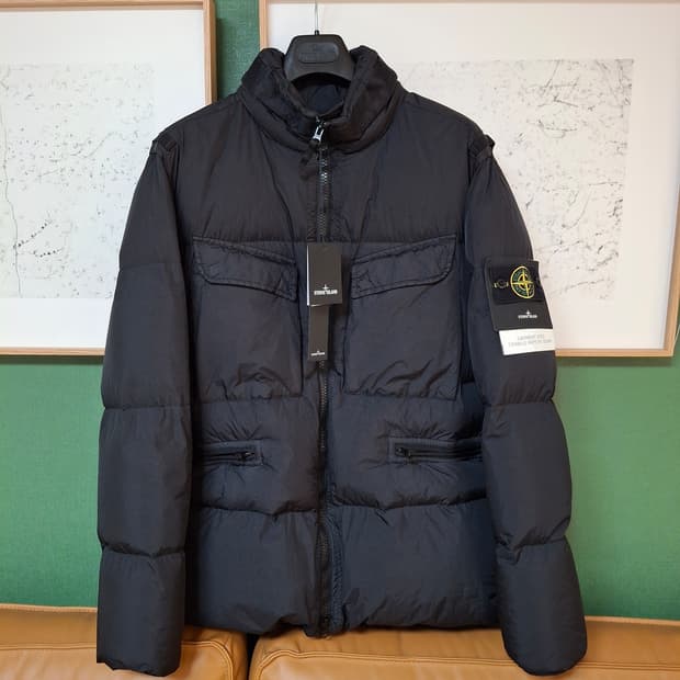 스톤아일랜드 크링클랩스 다운 패딩
