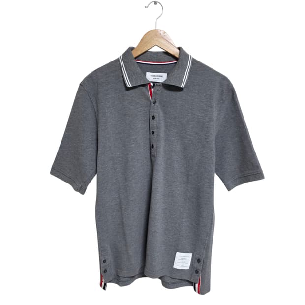 톰브라운 히든삼선 반팔 카라티셔츠