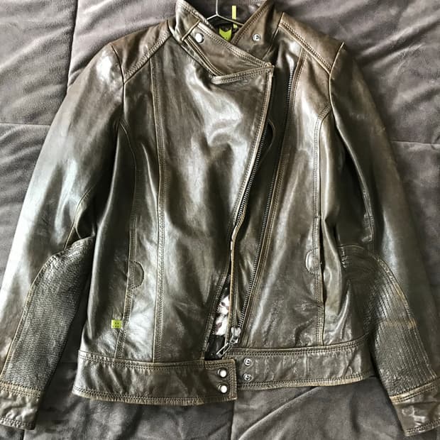 브라운 레더 자켓