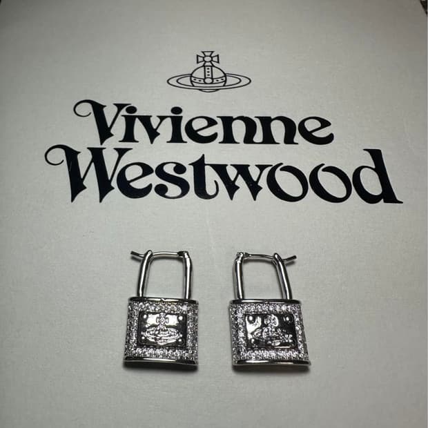 비비안웨스트우드 아카이브 크리스탈 큐빅 orb 자물쇠 귀걸이