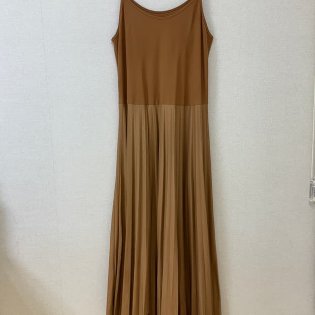 F 한섬 SYSTEM 플리츠 레이어드 원피스