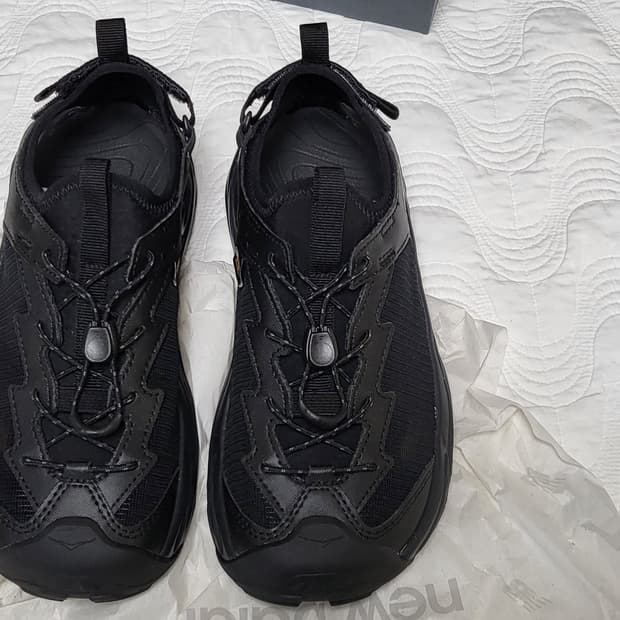 (새상품)호카 호파라2(빅키즈) 235