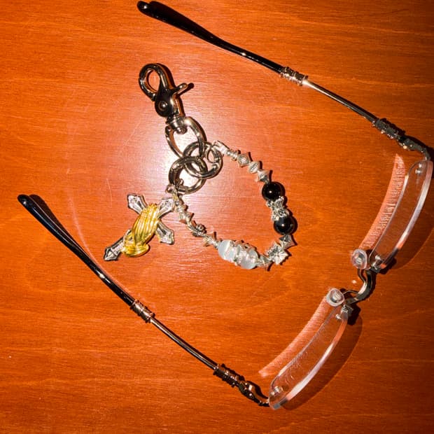 Pray To G** KEYchain ⭐️