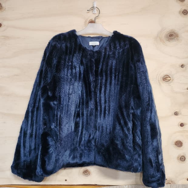 68) 몰리올리 에코퍼 자켓