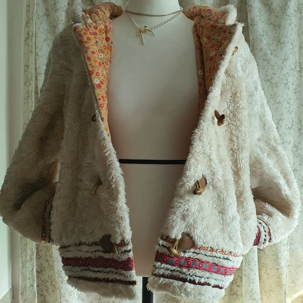 [갸루] 뽀글이 후드 집업 자켓 크림색 네코쨩 후드집업